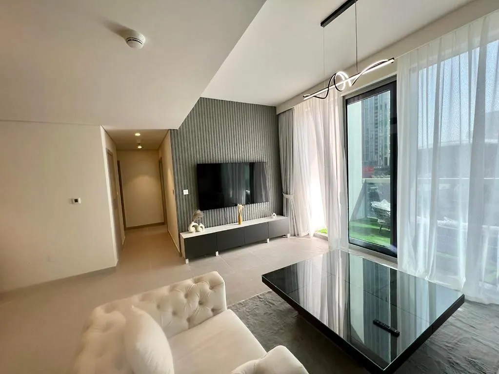 Apartment 2 Bedroom Close To Dubai Mall